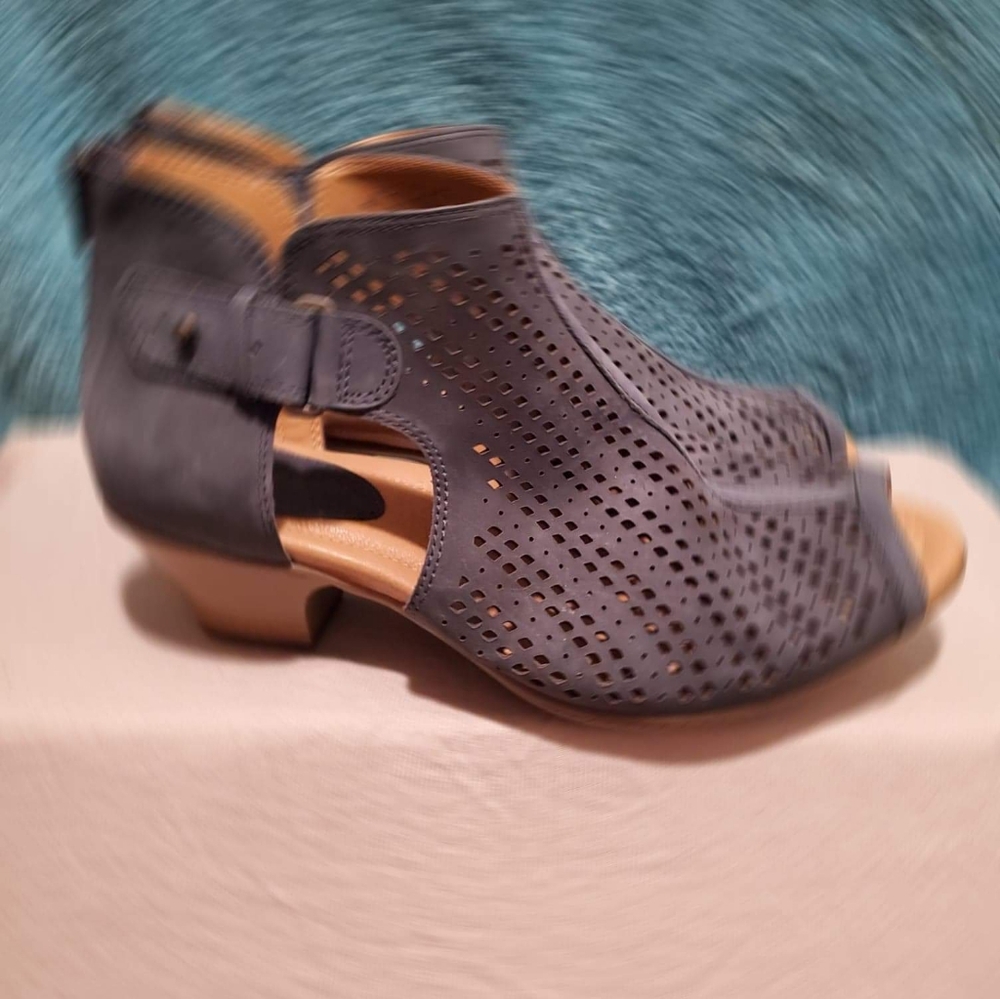 Earth peep tow suede sandals